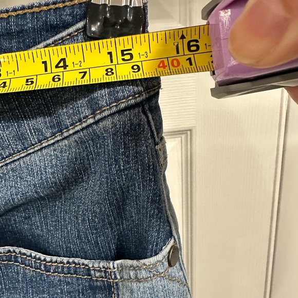 Chico’s Two-Tone Blue Straight Leg Jeans | Size 0.5 | Modern Stretch Denim - Picture 6 of 9